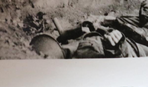 altes Foto - Soldatengrab - gefallene Soldaten - Ort ?